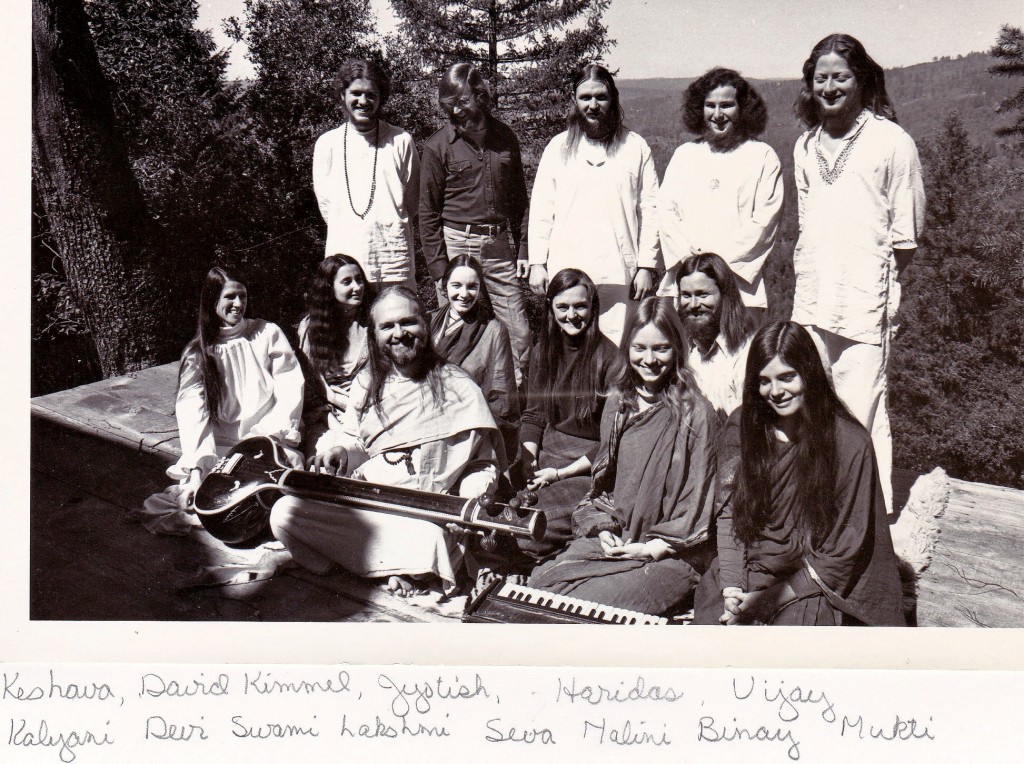 Ananda in the beginning. Very Indian and devotional, yet not fully aware of Ananda’s central mission to bring God to searching souls.